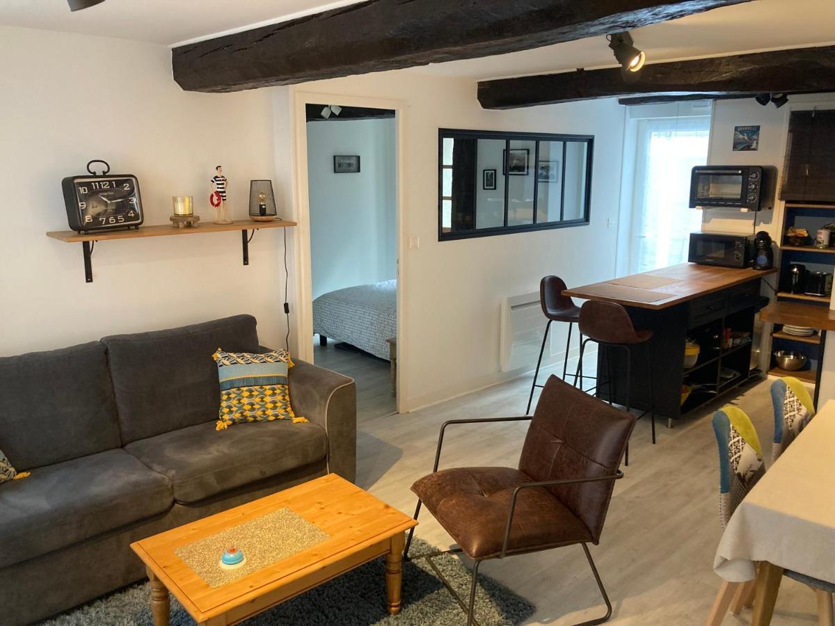 Appartement Haute Ville Meuble Avec Cour Privative Гранвиль Экстерьер фото